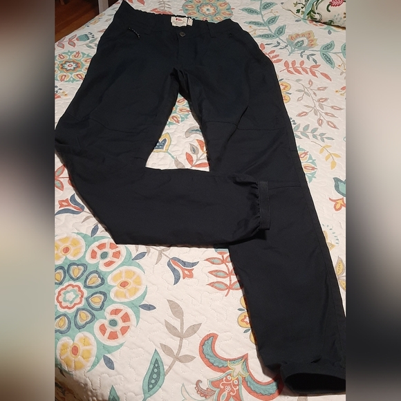 Men's FjallRaven Vardag Trousers EU 44 / US 29 Dark Navy 86666 NWOT - Picture 1 of 10